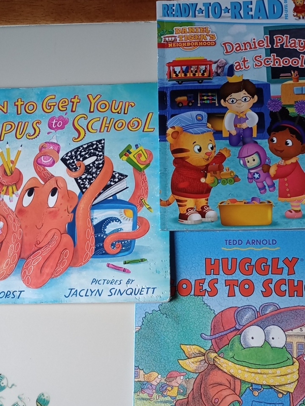Kids Back-to-school 🎒 Books Lot Of 3